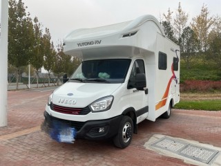 宇通 C330