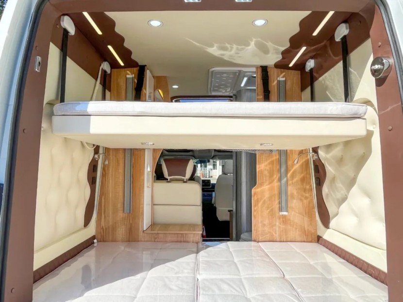 9月2日郑州房车展：新飞房车大通V90，行于天地，览尽风华！a60ddf24f6f2097cbc50f2ef614940b0