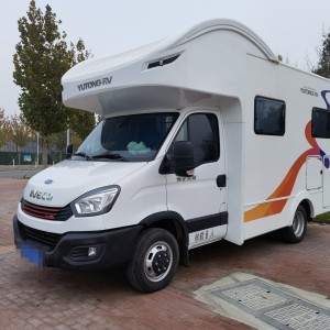 宇通 C330