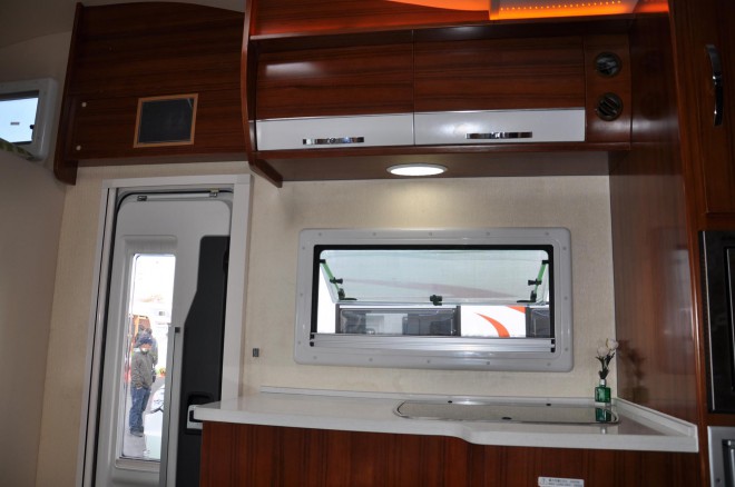 直降50万！独家团购108万即可抢购158万春田奔驰斯宾特524顶配房车 DSC_0290