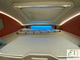 吉野 2023款 吉野依维柯欧胜C型房车
