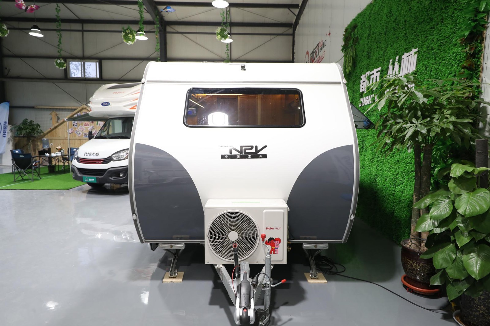 【原始大图】都市丛林 公路版拖挂 6米款白色图片欣赏-房车旅游网