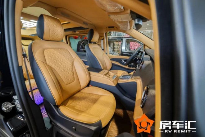 全新奔驰V-Class商务车牛年开局，提供专属你的五星级体验！5.jpg