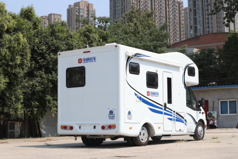11.23杭州房车展鑫源房车携多款C型房车亮相展会ea9ccf71e9ab47beb54ebb14e8b7b640