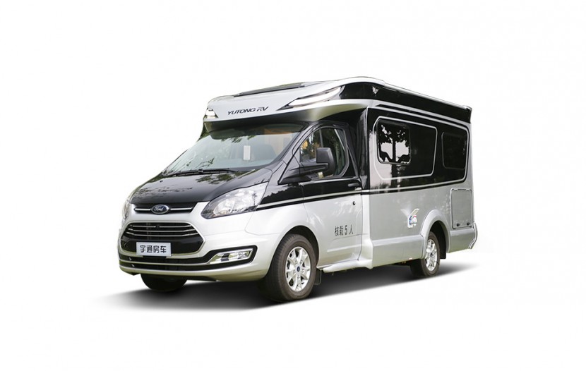 9月2日郑州房车展，宇通C520探界房车，一车在手，纵游宇宙！f1d69181edb3406cebc69ce3ce825356