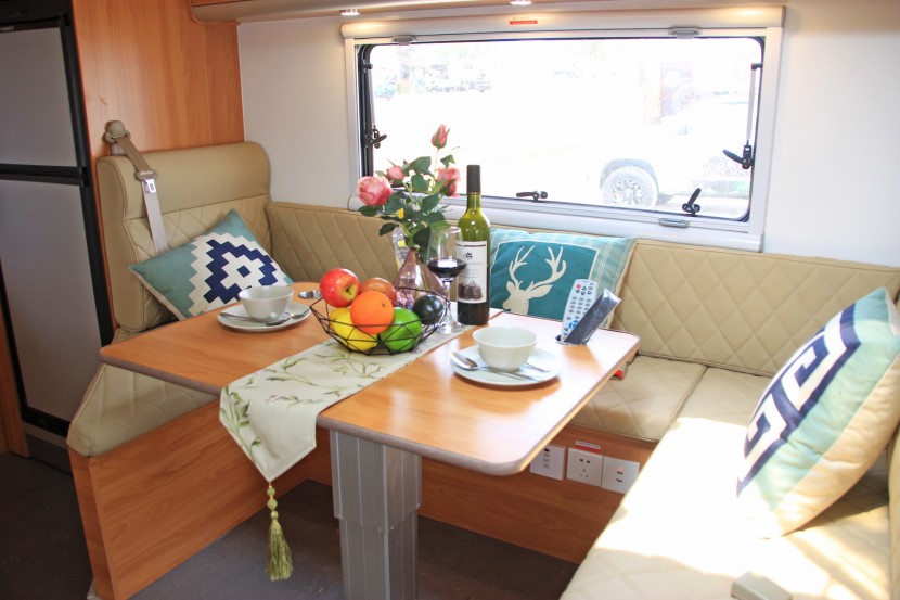 法美瑞欧马可S002-舒适版房车  49.8万元 IMG_2633