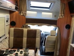 江苏灵锐房车 大通C型自动挡高配