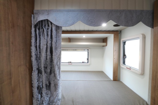 拓锐斯特“欧畅版TIC-621A”依维柯双拓展C型房车 WLH_6844