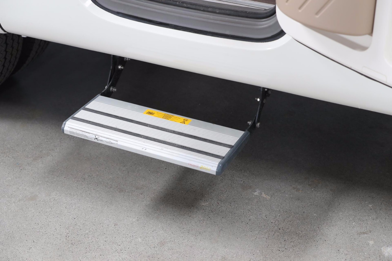 铂驰新daily(欧胜) 梦想家 小额头迎宾踏板