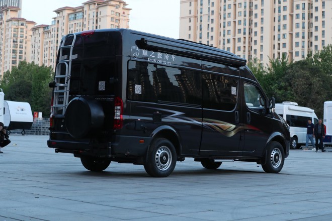 老张定制款——高清实拍2019款顺之旅东风御风自动挡B型房车 WLH_5832