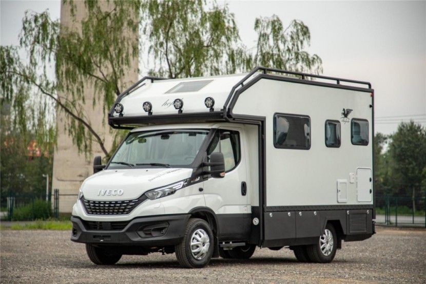 9月2日郑州房车展：霍夫勒房车大白鲨后拓版，出发，满载幸福与温馨！aa72672db04e5238bc1be062735592cb