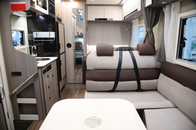 9月2日郑州房车展，宇通C530大玩家定制版，闲庭阔宇，万象更新！17fd640d8dfb983dcecafea77a8957c4