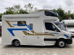 亚星 21款C型房车