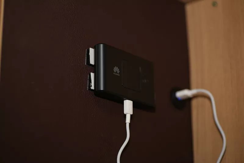 宇通依维柯欧胜C533豪华版无拓小顶房车