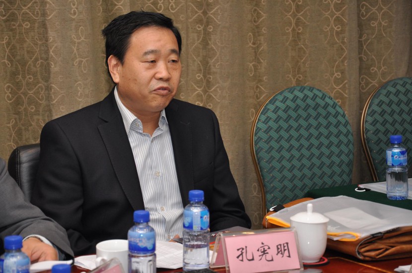 《中国房车行业标准起草和房车安全技术专题会议》在山东烟台召开 烟台爱科机械设备有限公司总裁 孔宪明博士