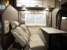 宇通大通V90 C型