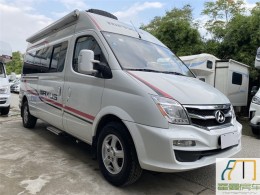 上汽大通 17款大通V80 B型房车