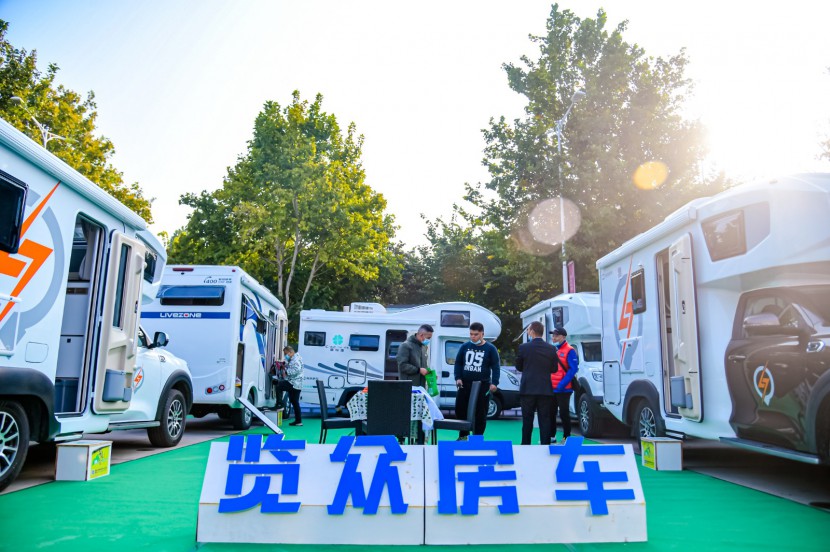 2021.10.21-24第三届郑州房车展精彩照片集锦 10401570