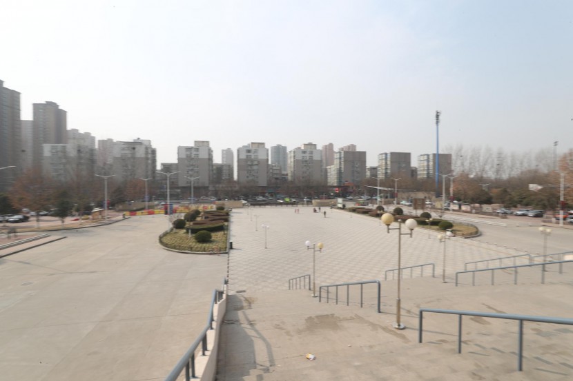 3.31郑州房车展场地河南省体育中心 WLH_3425