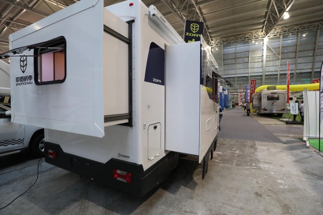 中道房车 进口依维柯中冀G8房车 92万元 WLH_6538