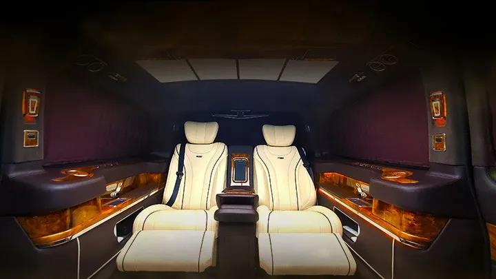 奔驰圣母峰全新来袭，巅峰四座，云体验全智空间！1600744407356087