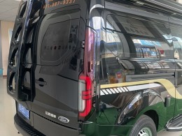 福特新全顺 悦享F60商旅版