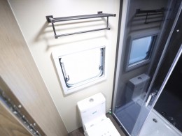 WLH_9737