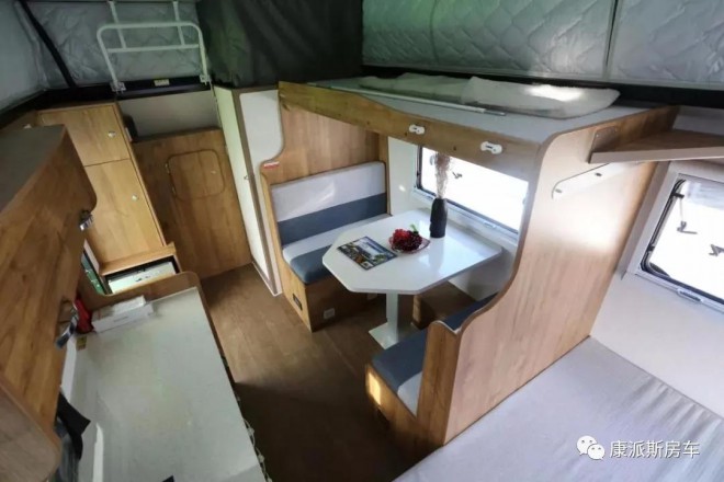 6.5洛阳房车展康派斯房车携高性能越野拖挂CS26、CS05房车亮相2eba086d9c11486d8fb3d07f1a96e3d2