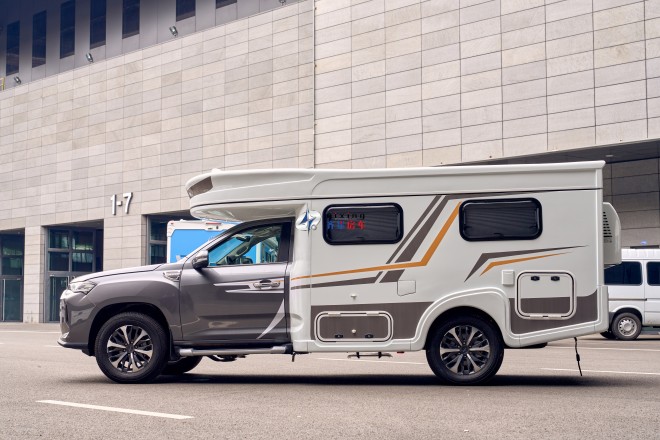 9月2日郑州房车展——齐星大通T90越野硬升顶房车，风格独特彰显硬汉实力！dd269e9ccaf114eccfa7d31ea29406ac