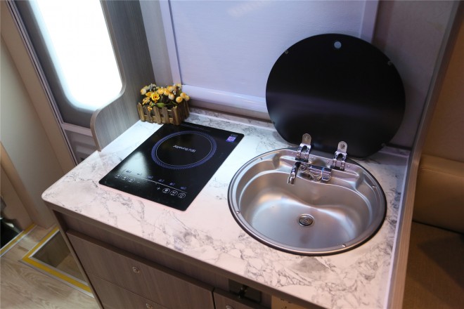 拓锐斯特依维柯C型欧尚II版TIC-611A 56.8万起 2E1A4615