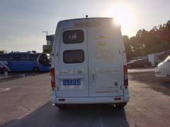 卫航 2021款V570 无中门