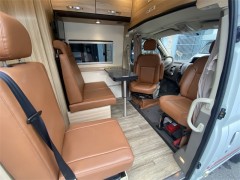 上汽大通 MAXUS RV80B型房车