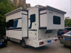 宇通房车 2021款2021款C533旗舰版双拓展