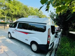 江铃 2020款小野牛 六座白色