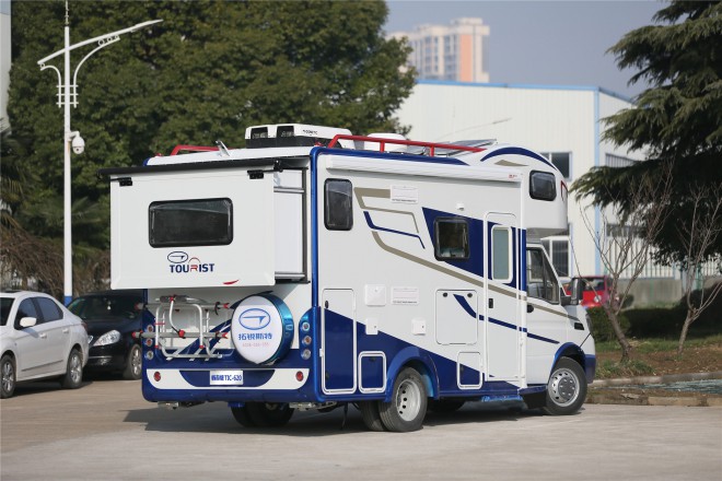 拓锐斯特依维柯C型畅游版TIC-620 55.8万起 2E1A4896