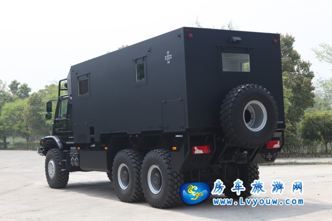 阿莫迪罗·赛托斯6X6ZETROS奔驰底盘系列