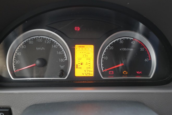 老张定制款——高清实拍2019款顺之旅东风御风白色自动挡B型房车 WLH_5927