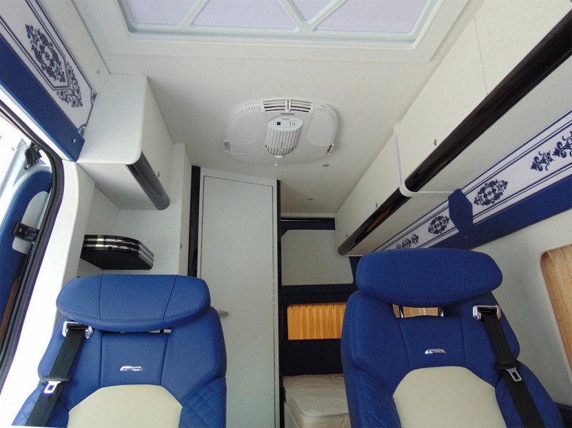 AM房车江铃全顺自行式B型房车 59.8万元 DSC00729
