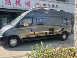 隆翠房车 B型