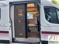 大通 22款神狐大通V90 B型房车