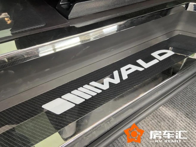 全新奔驰商务车WALD版，9AT+空气悬挂，动感时尚！7.jpg