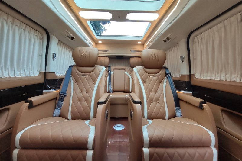 AM晓奥享誉标准版V—Class奔驰商务车93.80万rBQBHF8O2KGEUy7OAAAAAKF0i44502