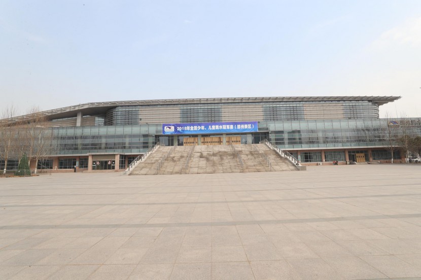 3.31郑州房车展场地河南省体育中心 WLH_3226