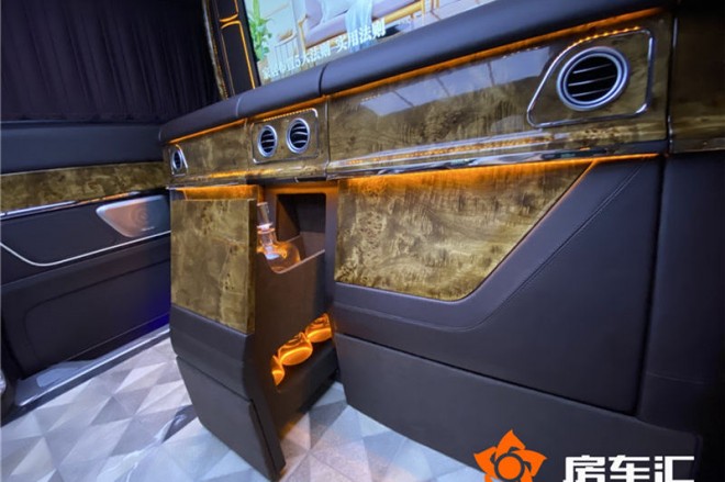 【圣母峰凯旋】奔驰商务车对坐（4+2）平顶全隔20200918145520386