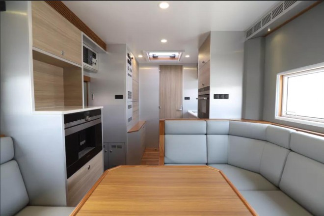 不惧束缚的越野房车（一）ae1c5fc346f94182947d698f2b28941a