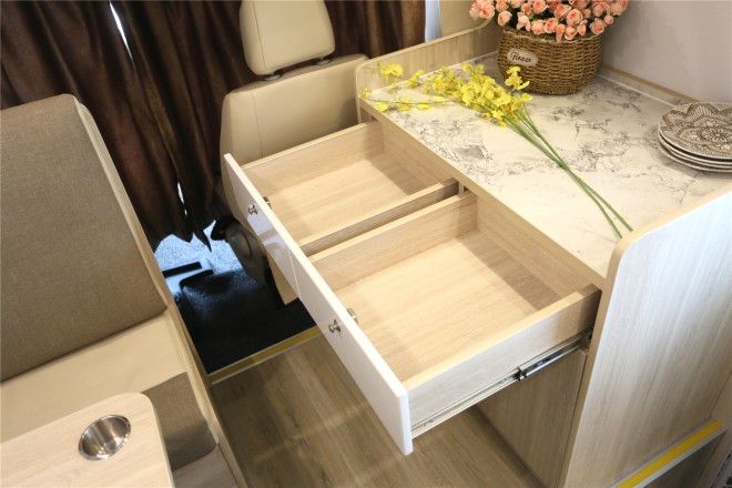 拓锐斯特依维柯C型经典版TIC-600 48.8万起 00001265