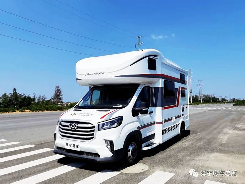 舜宇新款大通V90C型房邀您参加9月2日郑州房车展，游山戏水，以路为家！da7476f32da76e3321c07cbaf667a30c