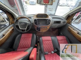 上汽大通  2020款  程力大通V80 2.5T 柴油 长轴 B型房车