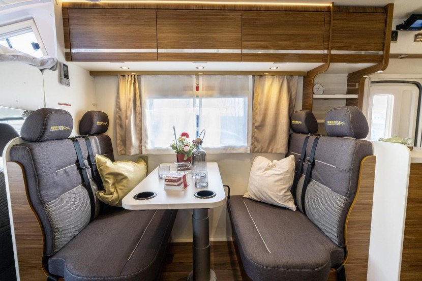 9月2日郑州房车展：隆翠房车C638玩家版C型无拓版，前行之路，锐不可当！0826941a55960df46109576eeb6f4ab6