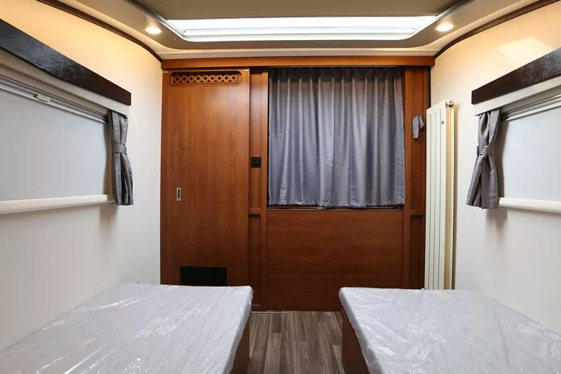 宇通房车：8米美式拖挂来了！你想要的尊贵舒适感，我全都有~